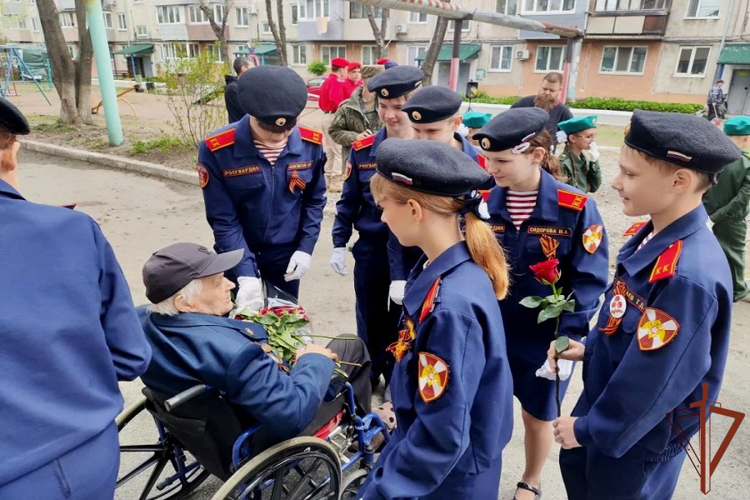 В Приморье и ЕАО росгвардейцы поздравили ветеранов Великой Отечественной войны