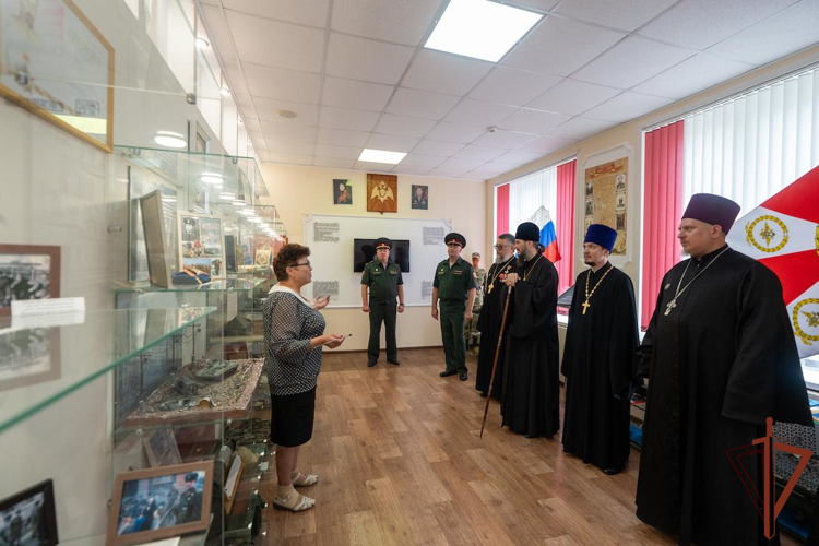Росгвардейцев в Самарской области посетили священнослужители РПЦ