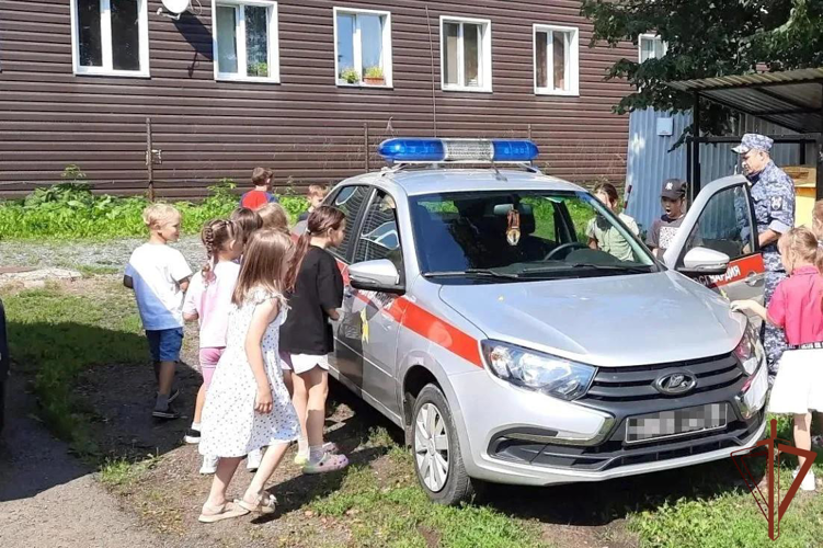 В Удмуртии продолжается ведомственная акция «Каникулы с Росгвардией»