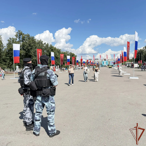 Росгвардия обеспечила безопасность проведения массовых мероприятий в Москве (видео)
