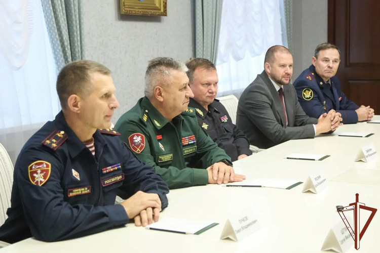 Командующий Приволжским округом Росгвардии представил губернатору Пензенской области начальника регионального управления (видео)