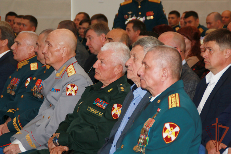 70-летний юбилей отмечает воинское соединение Росгвардии на Урале (видео)