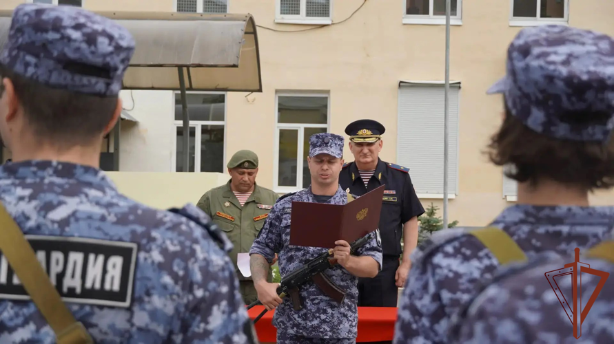 Управление Росгвардии по Саратовской области пополнилось новыми сотрудниками и автомобилями (видео)