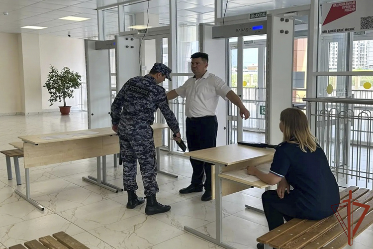 Росгвардейцы обеспечили безопасность выпускных  вечеров на Ставрополье
