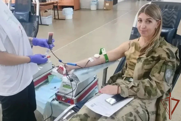 В Новосибирском военном институте Росгвардии прошла донорская акция «От сердца к сердцу»
