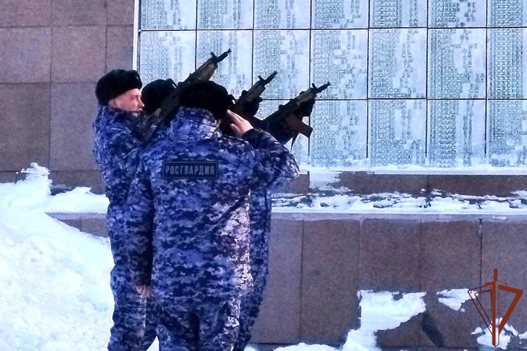 Росгвардейцы почтили память воинов-интернационалистов в Сибири