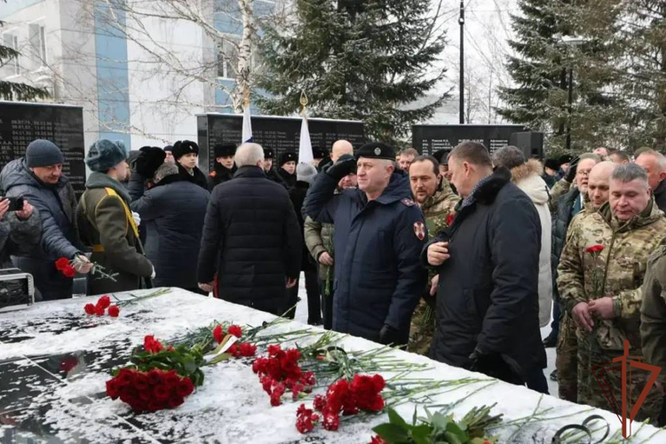 Росгвардейцы почтили память воинов-интернационалистов в Сибири