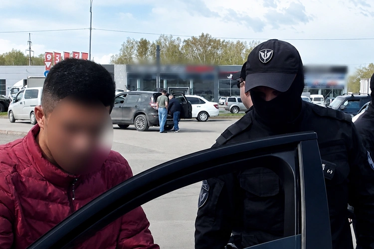 Спецназ Росгвардии обеспечил силовую поддержку миграционного рейда «Нелегал-Трафик» в Кузбассе