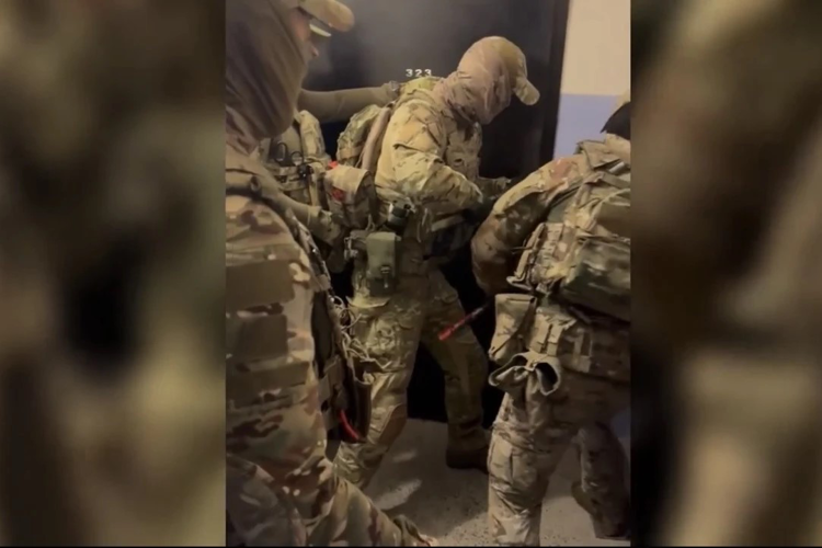 В Новосибирске при содействии спецназа Росгвардии ликвидированы вебкам-студии и задержаны их организаторы