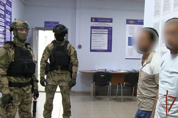 При содействии спецназа Росгвардии в Чувашии проведены проверки миграционного законодательства (видео)