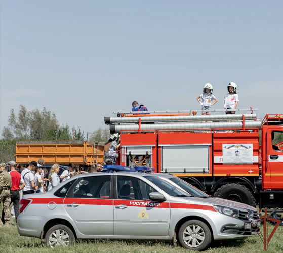 В Саратовской области росгвардейцы приняли участие в фестивале «Z.O.V.» в поддержку бойцов СВО (видео)