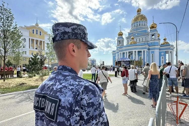 В Саранске росгвардейцы приняли участие в 25‑летии канонизации святого праведного воина Федора Ушакова (видео)