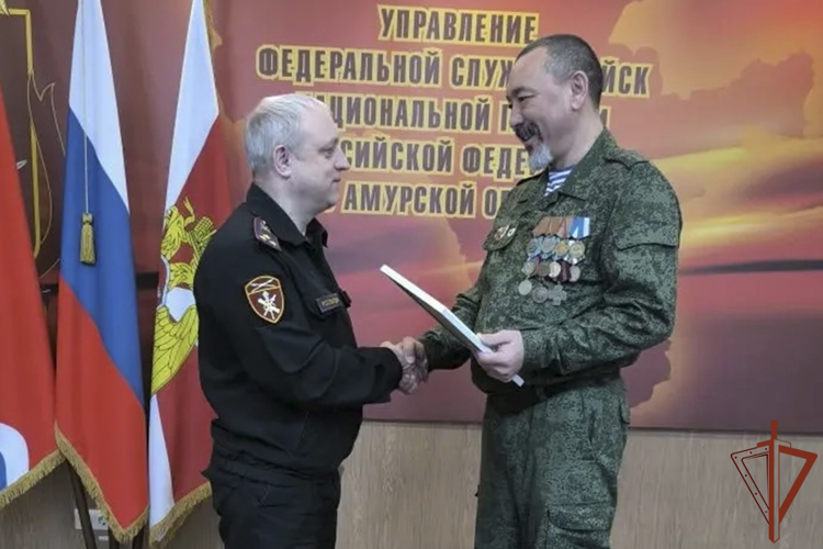 Росгвардия на Дальнем Востоке продолжает оказывать помощь участникам СВО