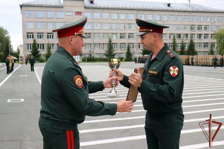 Новый учебный год торжественно стартовал в Новосибирском военном институте Росгвардии
