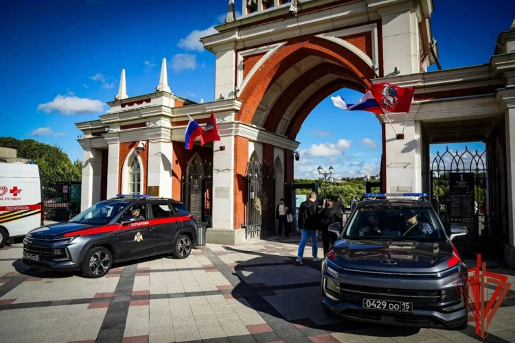 Росгвардия обеспечила безопасность на праздновании Дня города в Москве