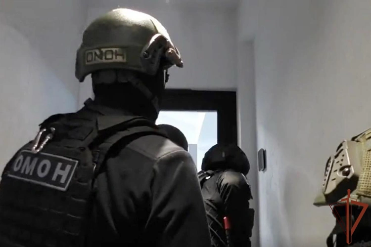 В Санкт-Петербурге при содействии ОМОН Росгвардии пресечена деятельность телефонных мошенников