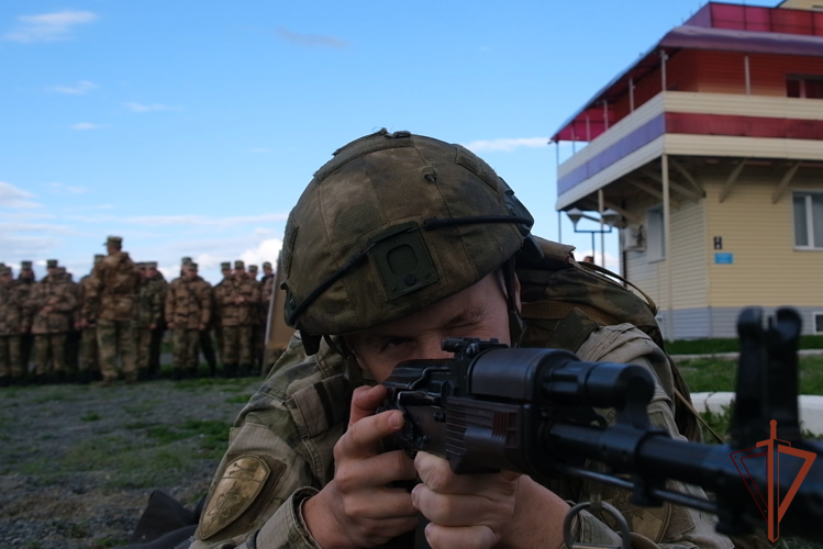 Учебно-методический сбор с офицерами-выпускниками военных вузов завершился в Сибирском округе Росгвардии