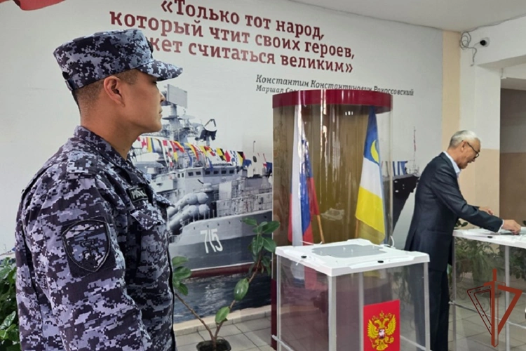 На Дальнем Востоке росгвардейцы обеспечили безопасность во время проведения выборов