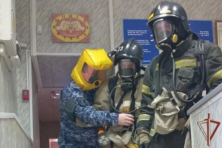 В Оренбургской области росгвардейцы приняли участие в пожарно-тактическом занятии