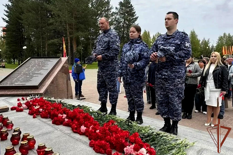 На Урале с участием росгвардейцев продолжаются мероприятия для молодежи, посвященные противодействию терроризму