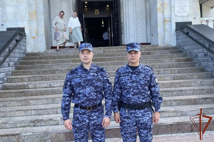 Росгвардейцы обеспечили безопасность масштабных общественно-политических, культурных и религиозных мероприятий на Урале