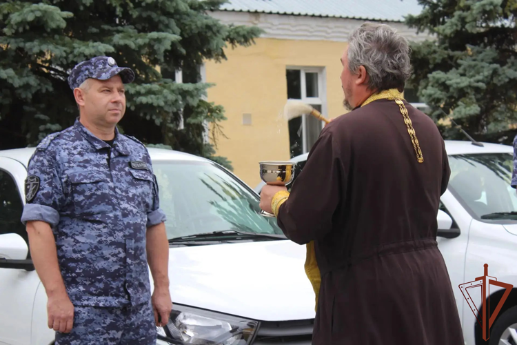 Управление Росгвардии по Саратовской области пополнилось новыми сотрудниками и автомобилями (видео)