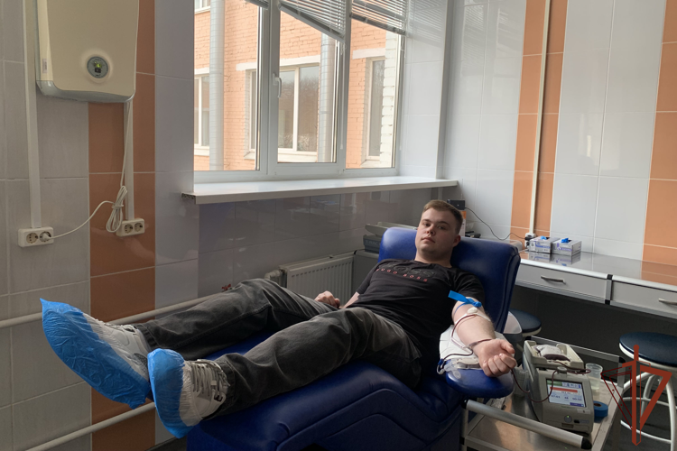 В Санкт-Петербурге сотрудники Росгвардии сдали кровь для пациентов городских больниц