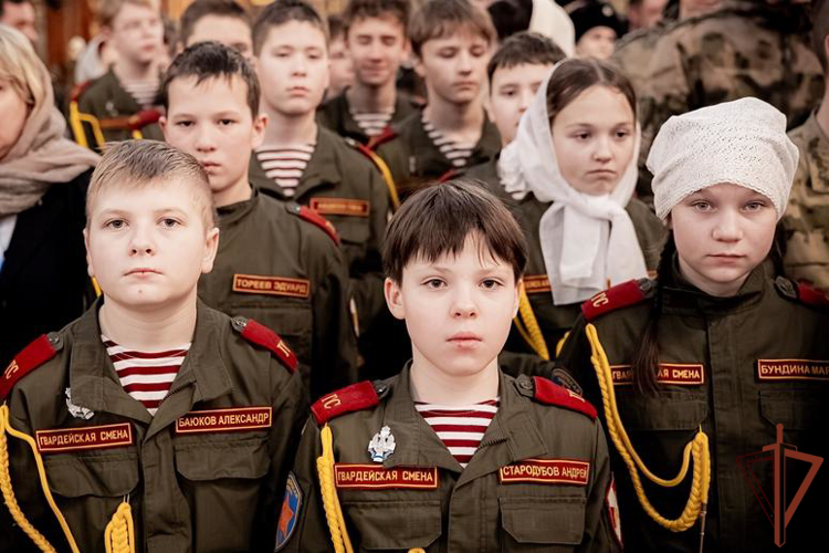 Командование и личный состав Приволжского ордена Жукова округа Росгвардии приняли участие в молебне о русском воинстве