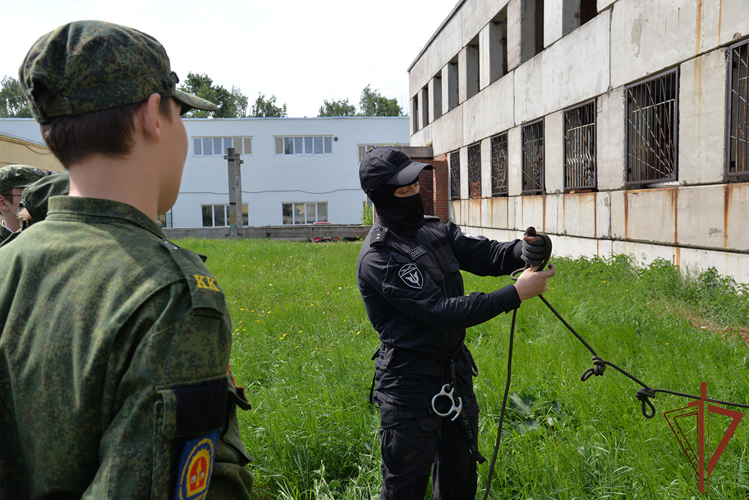 На Урале продолжаются мероприятия всероссийской ведомственной акции «Каникулы с Росгвардией»