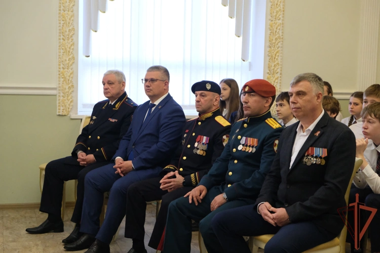 В Смоленске открылся первый кадетский класс Росгвардии