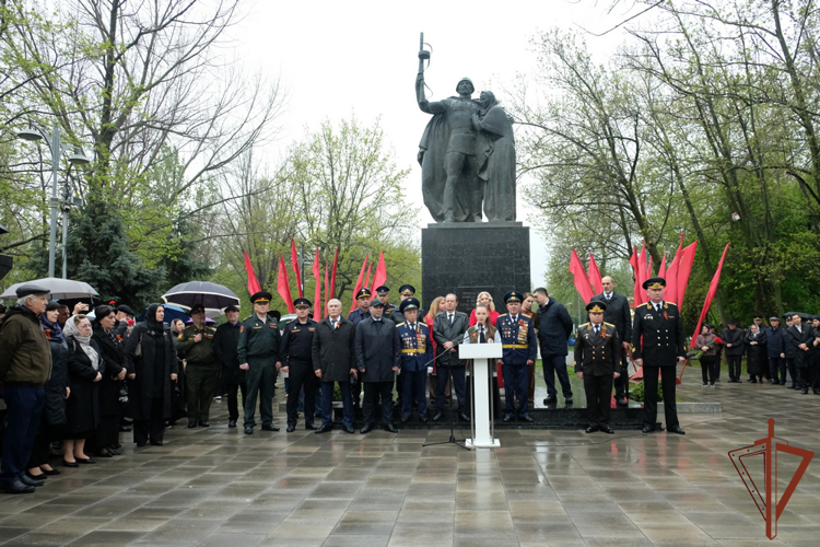 Представители Росгвардии в Дагестане стали участниками акции «Вахта памяти»