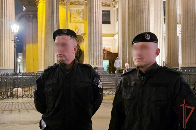 Росгвардейцы обеспечили общественный порядок и безопасность во время нахождения в Санкт-Петербурге мощей святителя Спиридона Тримифунтского