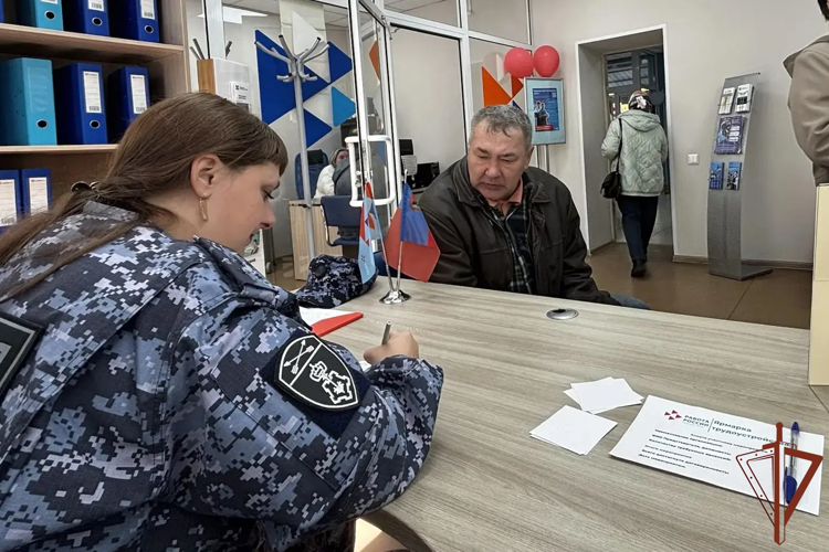 Росгвардия провела цикл патриотических и профориентационных мероприятий в регионах Сибири