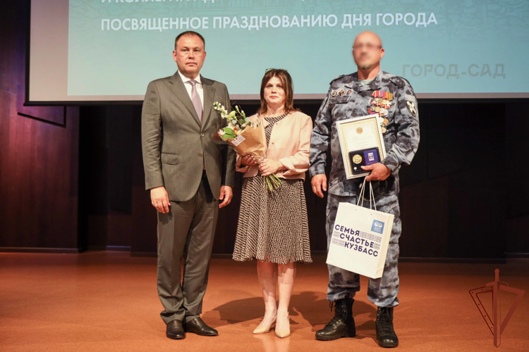 Мероприятия, посвященные Дню семьи, любви и верности, прошли в Сибирском округе Росгвардии