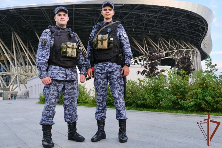 Безопасность матча КХЛ обеспечили росгвардейцы в Санкт-Петербурге