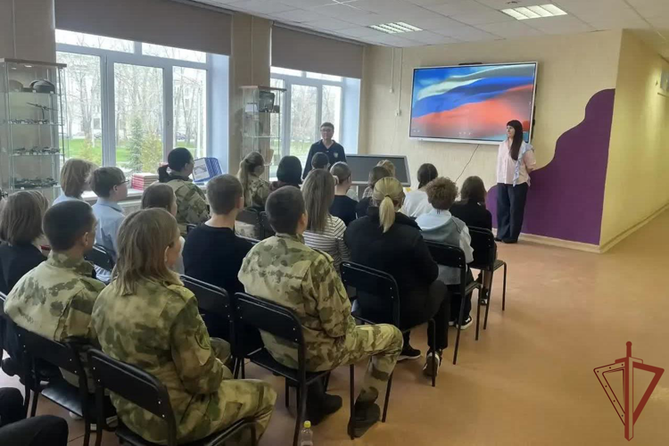 Личный состав Уральского округа Росгвардии принял участие в международной акции «Диктант Победы»