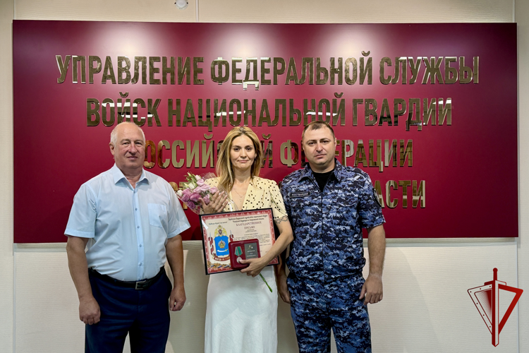 Росгвардейцы передали бойцам СВО полсотни единиц оружия от неравнодушных астраханцев
