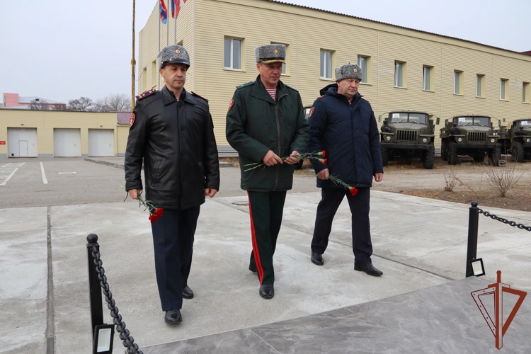 На Дальнем Востоке отметили годовщину со дня образования  вневедомственной охраны Росгвардии