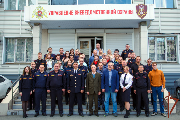 На Урале отметили 74-ю годовщину образования вневедомственной охраны Росгвардии