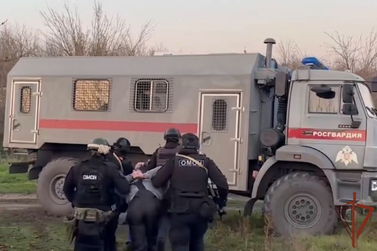 При силовой поддержке Росгвардии ликвидирована крупная нарколаборатория в Ростовской области