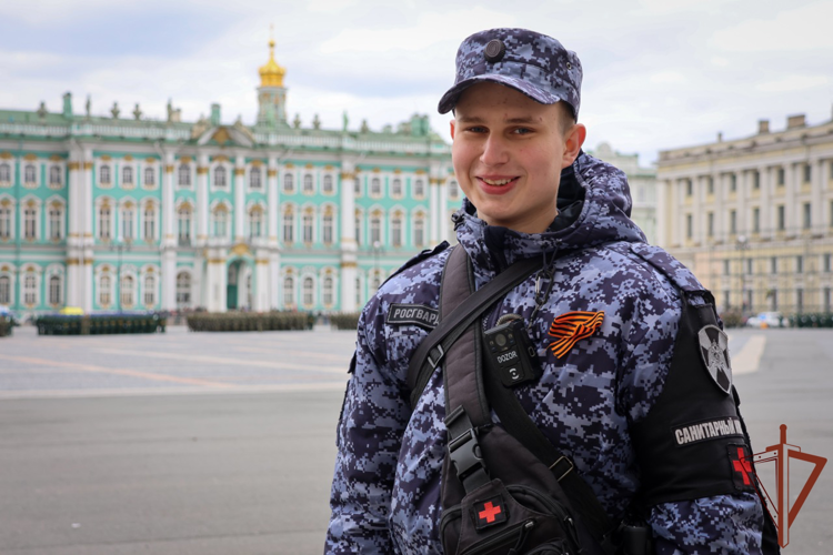 Безопасность репетиции Парада Победы в Санкт-Петербурге обеспечили росгвардейцы