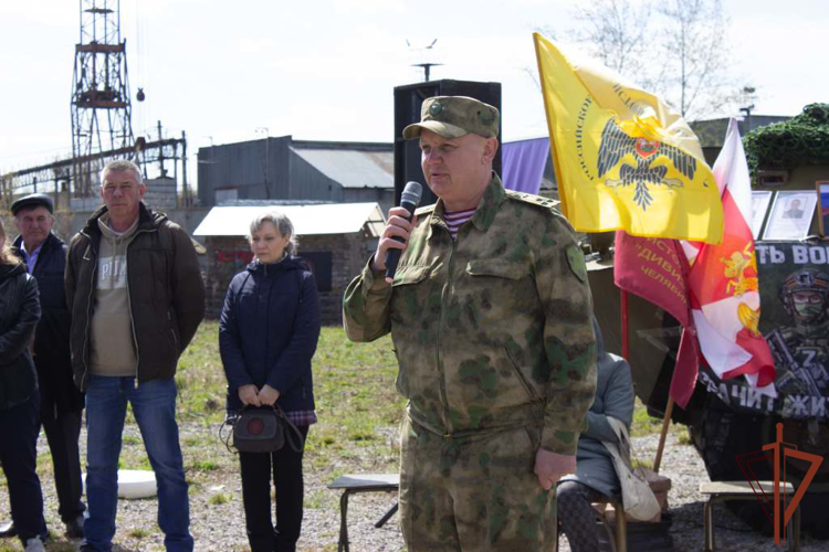 В Уральском округе проходят масштабные военно-патриотические и информационные мероприятия