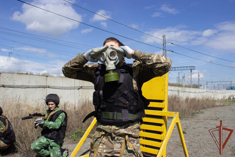 В Уральском округе проходят масштабные военно-патриотические и информационные мероприятия