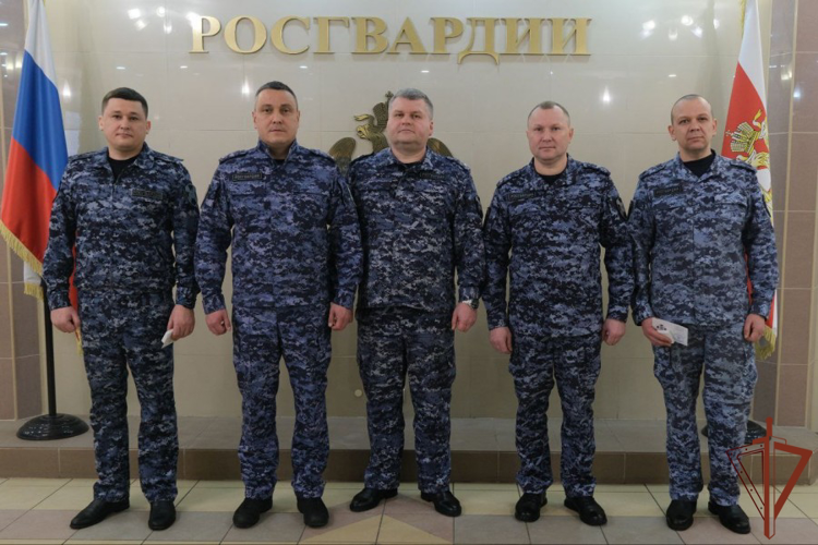 В Северо-Западном округе Росгвардии отметили День подразделений государственного контроля и лицензионно-разрешительной работы