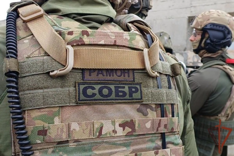 При поддержке СОБР Росгвардии задержаны подозреваемые в вымогательстве
