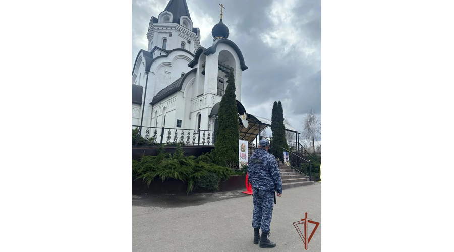 Росгвардейцы обеспечили безопасность празднования православного праздника Красной горки в регионах  Центральной России