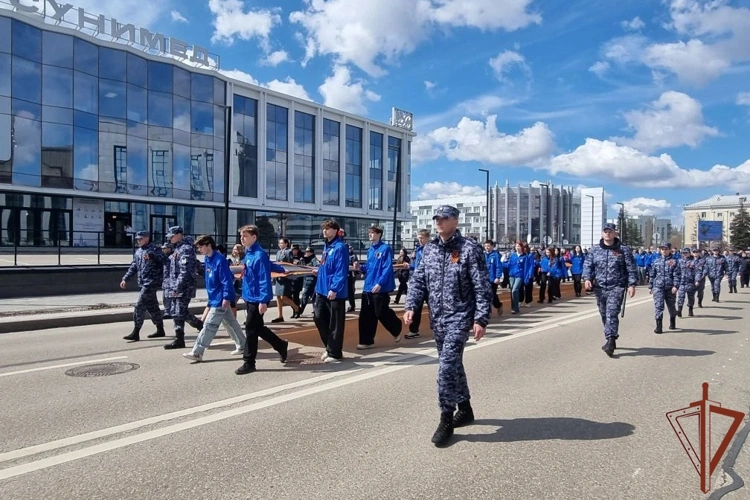 Росгвардия приняла участие в акции «Георгиевская ленточка» в Липецке