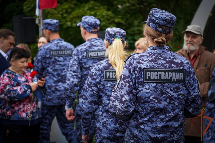 Росгвардейцы в регионах Центральной России приняли участие в тематических мероприятиях ко Дню солидарности в борьбе с терроризмом