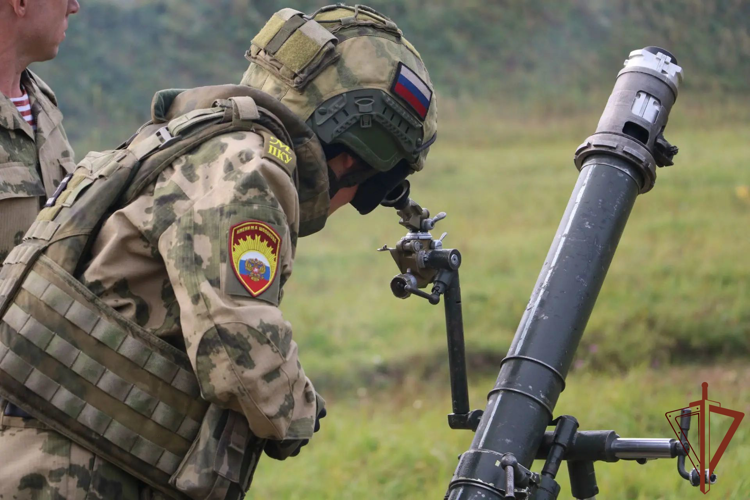 Кадеты Росгвардии познакомились с работой артиллерийского подразделения в Подмосковье