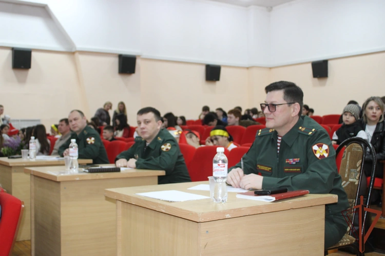 В грозненском соединении Росгвардии прошел ежегодный фестиваль «Новые имена»